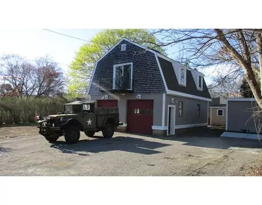 Acushnet, MA 02743,55 Cushman St