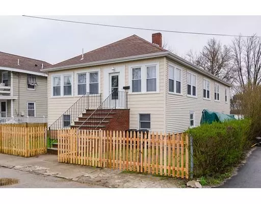 10 Brewster St, Hull, MA 02045