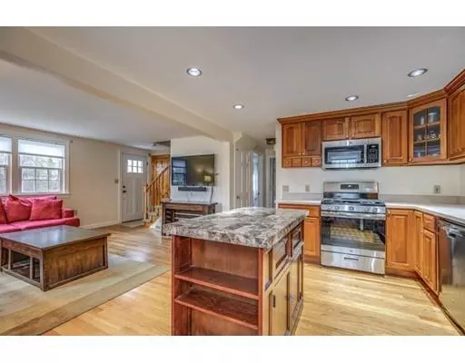 Peabody, MA 01960,54 Highland St
