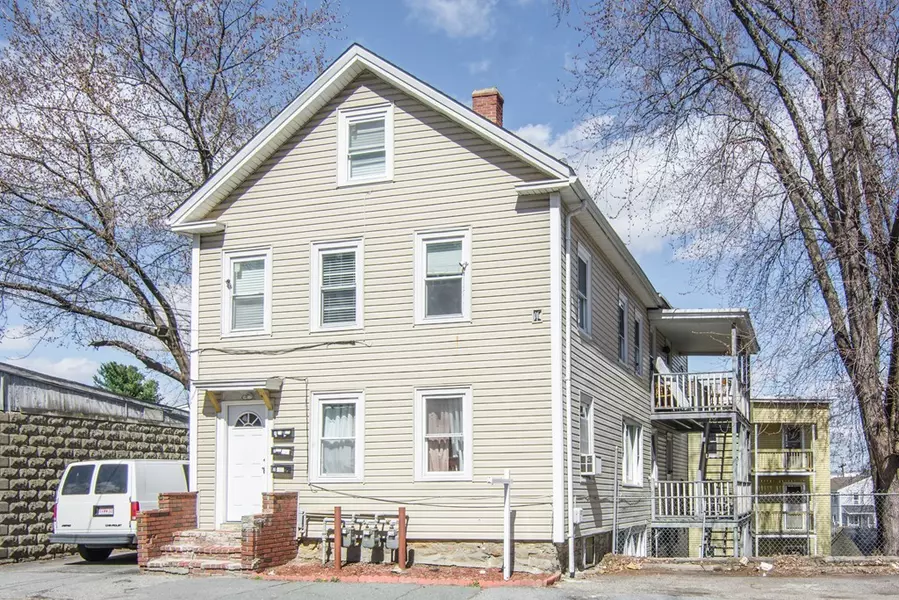 77 May St, Lawrence, MA 01841