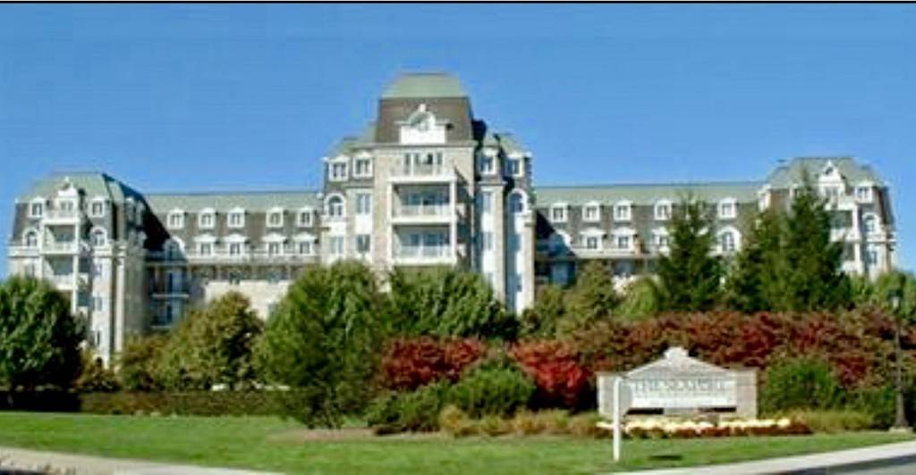 100 Marina Dr #107, Quincy, MA 02171