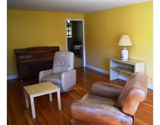 West Boylston, MA 01583,3 Lexington Dr