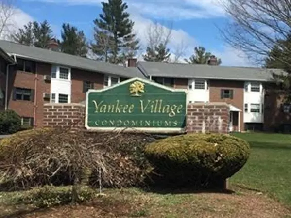 1 Town House Ln #S2, Acton, MA 01720