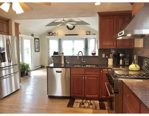 North Attleboro, MA 02760,42 Massasoit Dr