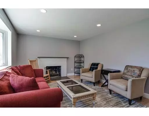 Franklin, MA 02038,10 Glenn Dr