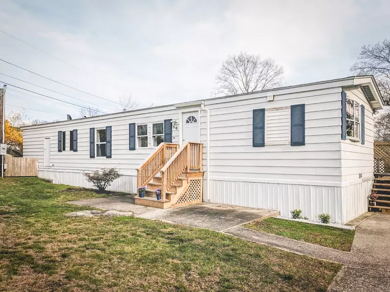 301 Bulgarmarsh Rd #50, Tiverton, RI 02878