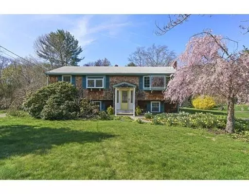 32 Summer Street, Rockland, MA 02370