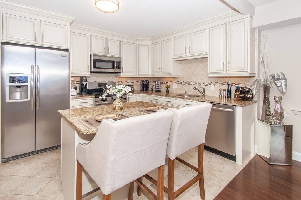 280 Boylston St #806, Newton, MA 02467