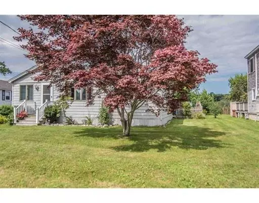 6 Gentian Road, Hampton, NH 03842