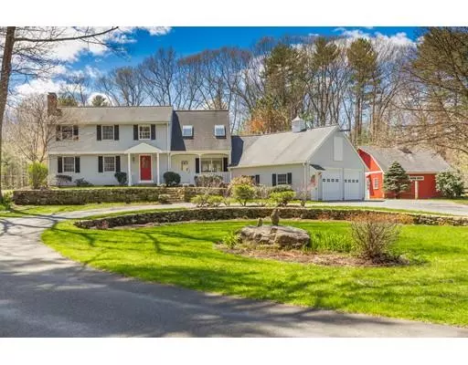 242 Russell St, Carlisle, MA 01741