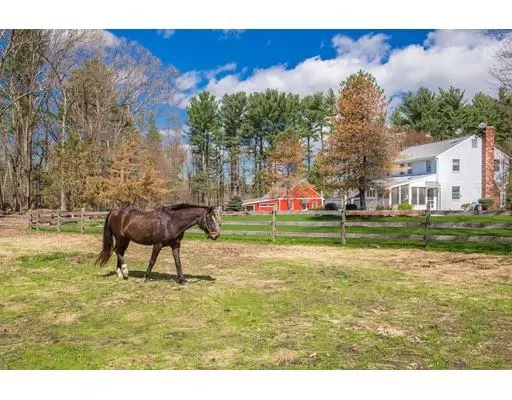 Carlisle, MA 01741,242 Russell St