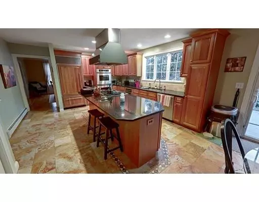 30 Birch Pond Drive, Saugus, MA 01906