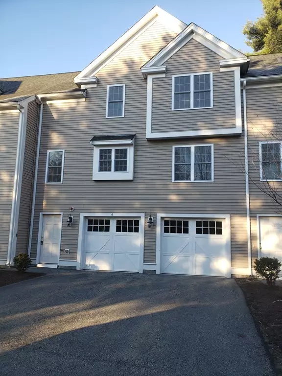 4 Baldwin Drive #89, Stow, MA 01775