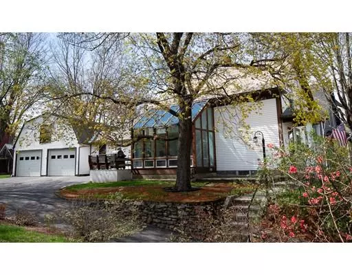 11 Wilmot St, Fitchburg, MA 01420