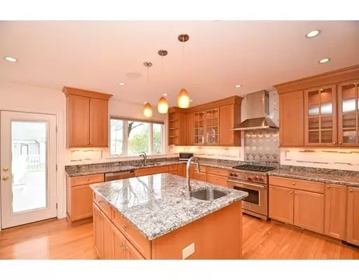 Ayer, MA 01432,5 3rd St