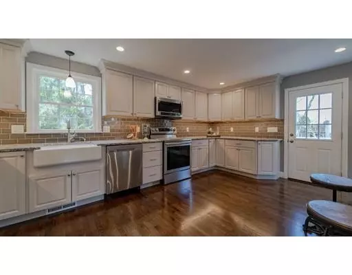 176 Groton Rd, Westford, MA 01886