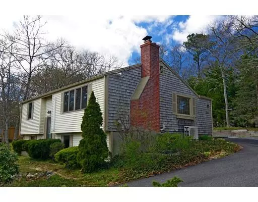 35 Aunt Molls Ridge Rd, Brewster, MA 02631