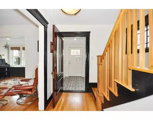 Arlington, MA 02474,121 Overlook Road