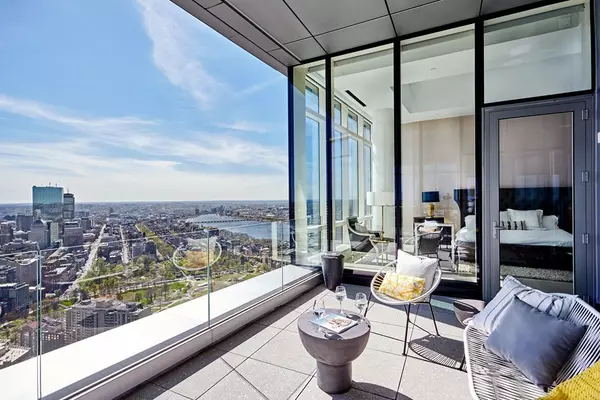 1 Franklin Street #PH4E, Boston, MA 02110