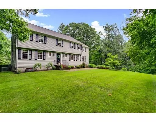 Sherborn, MA 01770,30 Mcgregor Dr