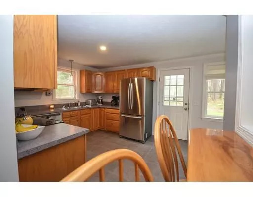 Sutton, MA 01590,16 Carrier Ln