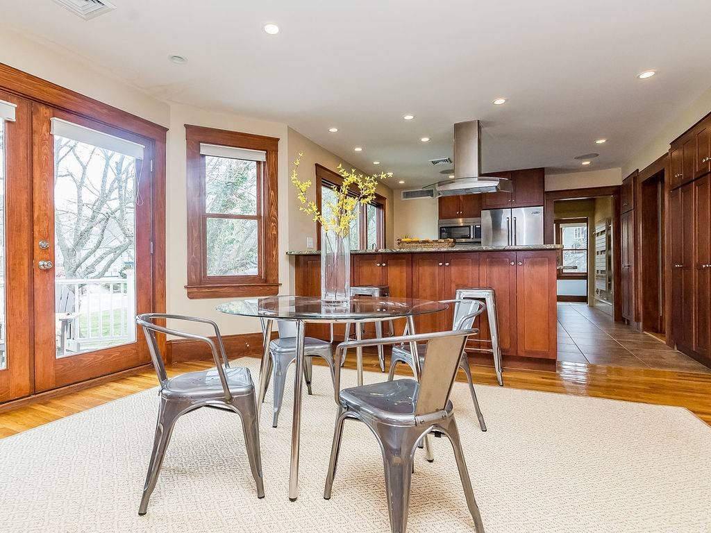 Brookline, MA 02467,59 Eliot Crescent #B