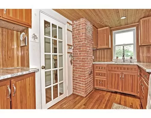 Milford, MA 01757,182 Purchase St