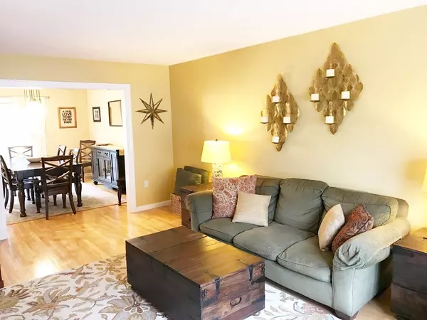 Danvers, MA 01923,35 Collins St #12