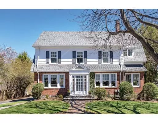 29 Shaw Rd, Brookline, MA 02467