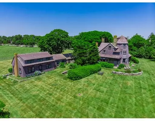 Little Compton, RI 02837,581 West Main Road