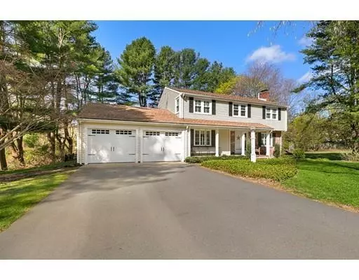 Westwood, MA 02090,30 Orchard Cir