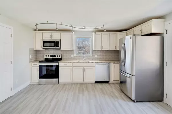 Yarmouth, MA 02673,45 Cleveland Way #.
