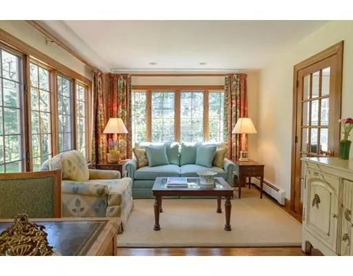 Wellesley, MA 02481,63 Sagamore Rd