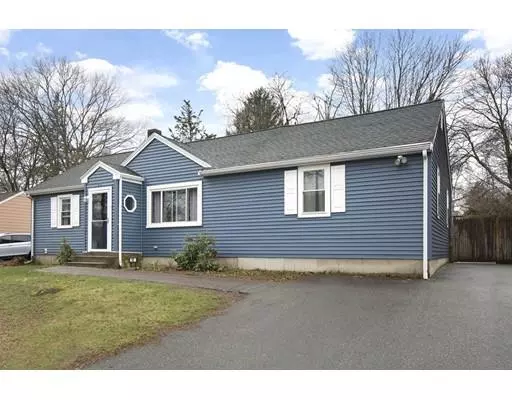 49 Clapp St, Abington, MA 02351