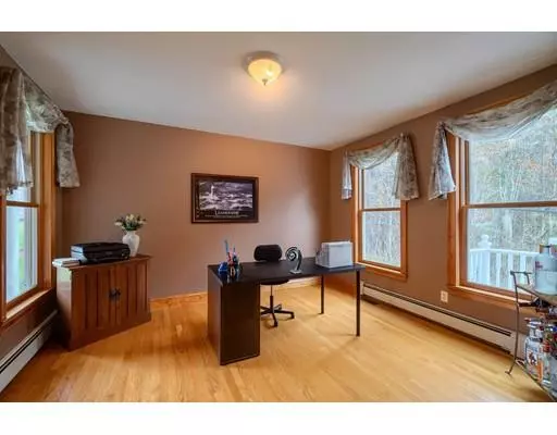 Sterling, MA 01564,12 Cynthia Lane