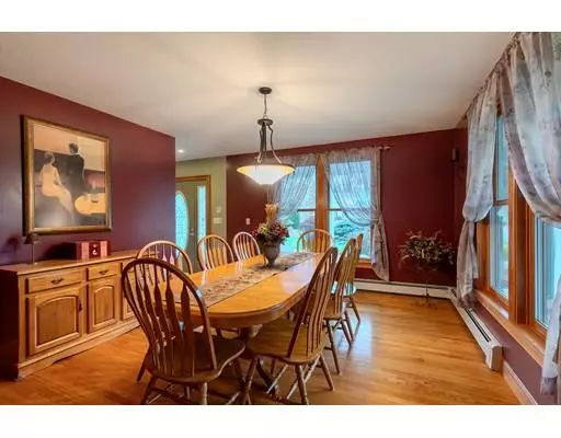 Sterling, MA 01564,12 Cynthia Lane