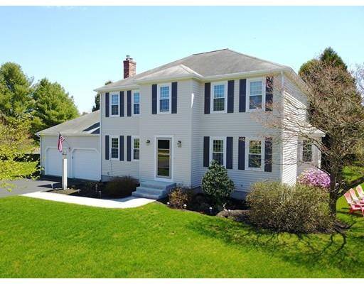 17 Diane Drive, Medway, MA 02053