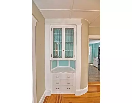 Milford, MA 01757,40 West Walnut Street