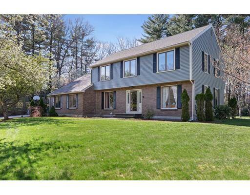 10 Miramesa Drive, Pembroke, MA 02359