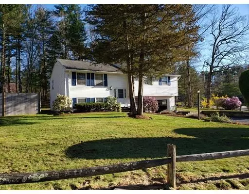 1 Darby Dr, Mansfield, MA 02048