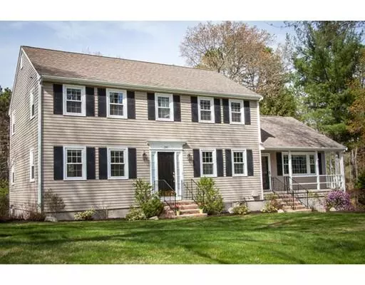 Concord, MA 01742,240 Oak Hill Circle