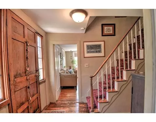 Georgetown, MA 01833,568 North Street