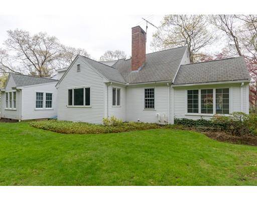 Wellesley, MA 02481,14 Boulder Rd