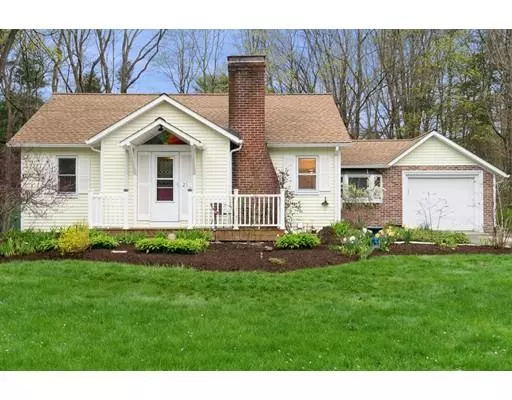 25 Apple Ln., Wrentham, MA 02093