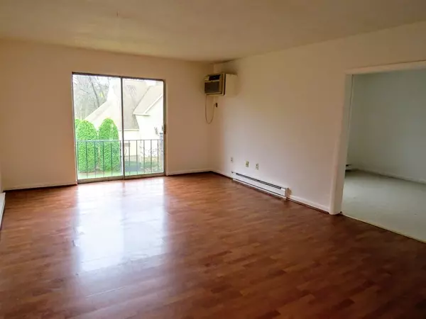 Boxborough, MA 01719,176 Swanson Rd #309