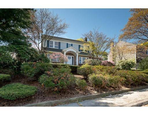 8 Bradley Rd, Arlington, MA 02474