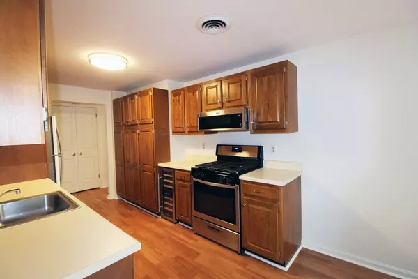 Chelmsford, MA 01824,255 North Rd #175