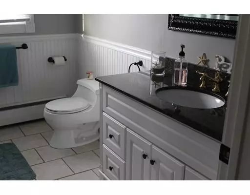 Portsmouth, RI 02871,21 Massachusetts Blvd