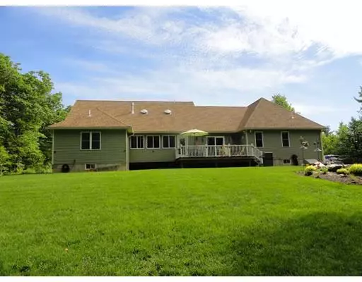 Rutland, MA 01543,2 Lowry Lane