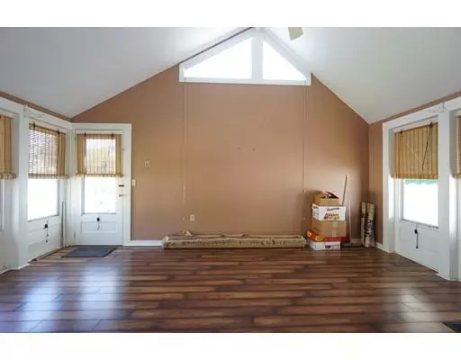 Westborough, MA 01581,15 Denfeld Dr